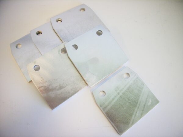 Baseframe flush-mounting spacer kit